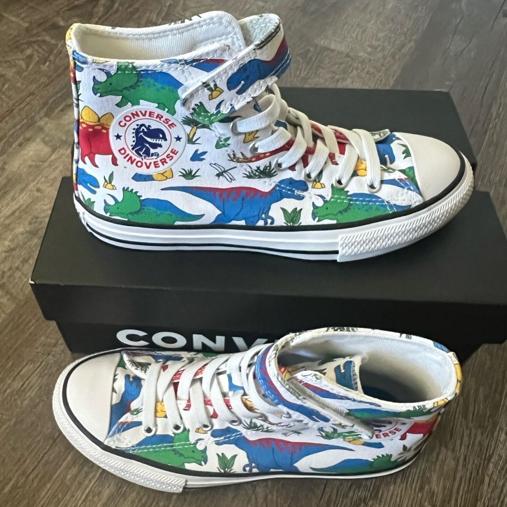 Converse Chuck Taylor All Star Dino Party Easy-On Boys Sneakers- Size 3